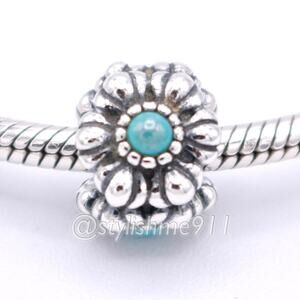 Authentic PANDORA December Birthday Blooms Charm - 790580TQ